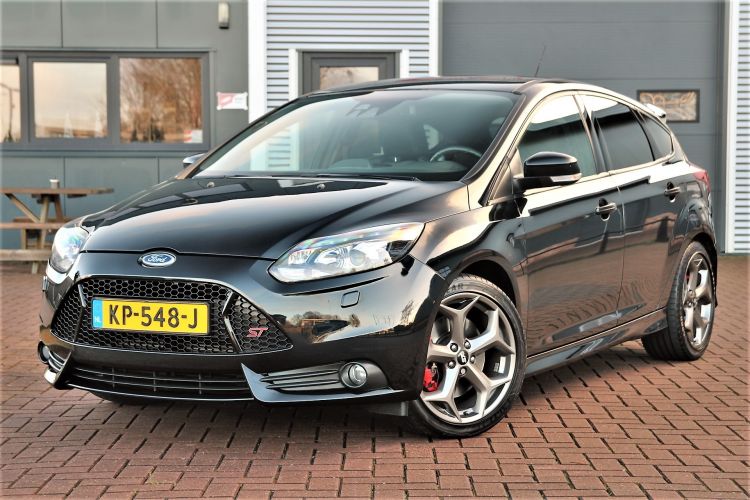 Pigment Veroveren Hub Van der Bij Auto's Veenwouden - Ford Focus 2.0 ST-3